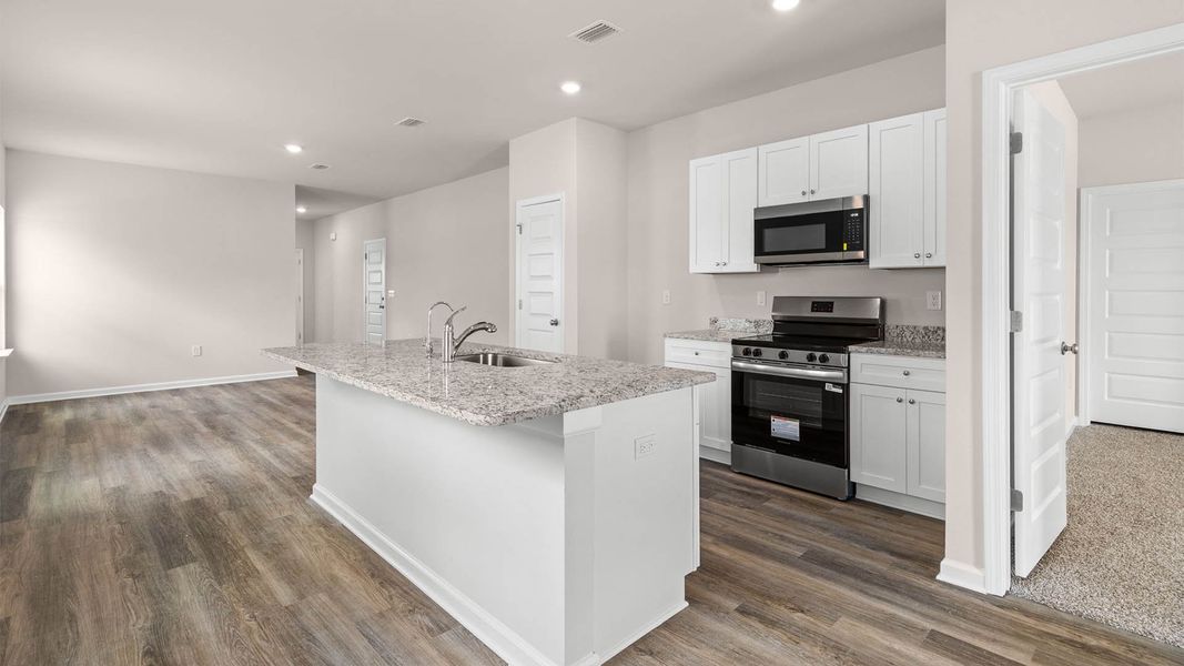 Furnished interior view inside a new home in Liberty, Panama City (Image 7).