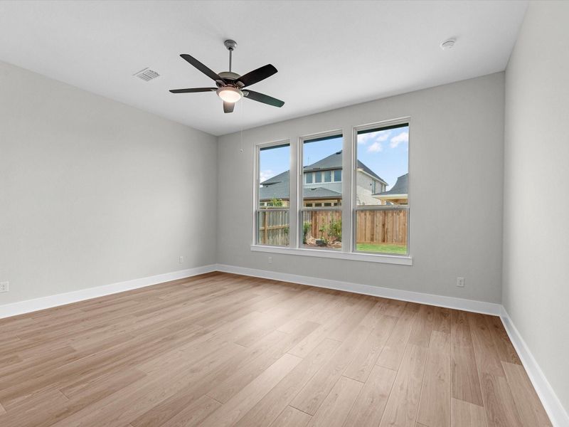 Spacious, unfurnished interior of a new home in Dunham Pointe, Cypress (Image 18). Spacious, unfurnished interior of a new home in Dunham Pointe, Cypress (Image 18).