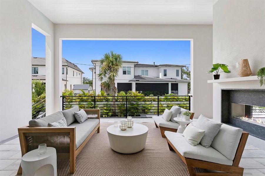 Exterior details and patio area of a home in , Tampa (Image 32).