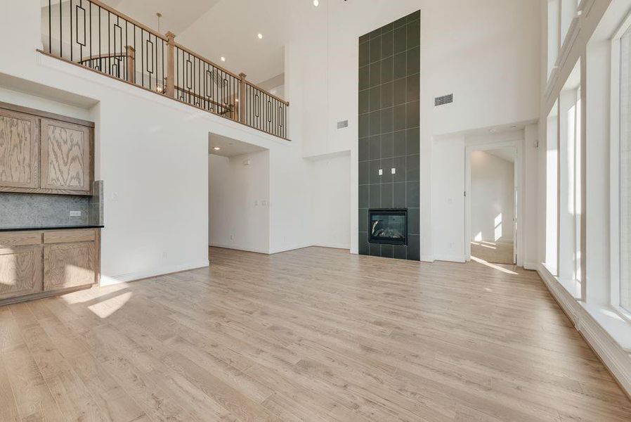 Spacious, unfurnished interior of a new home in Cedar Ridge Estates, Grand Prairie (Image 21). Spacious, unfurnished interior of a new home in Cedar Ridge Estates, Grand Prairie (Image 21).