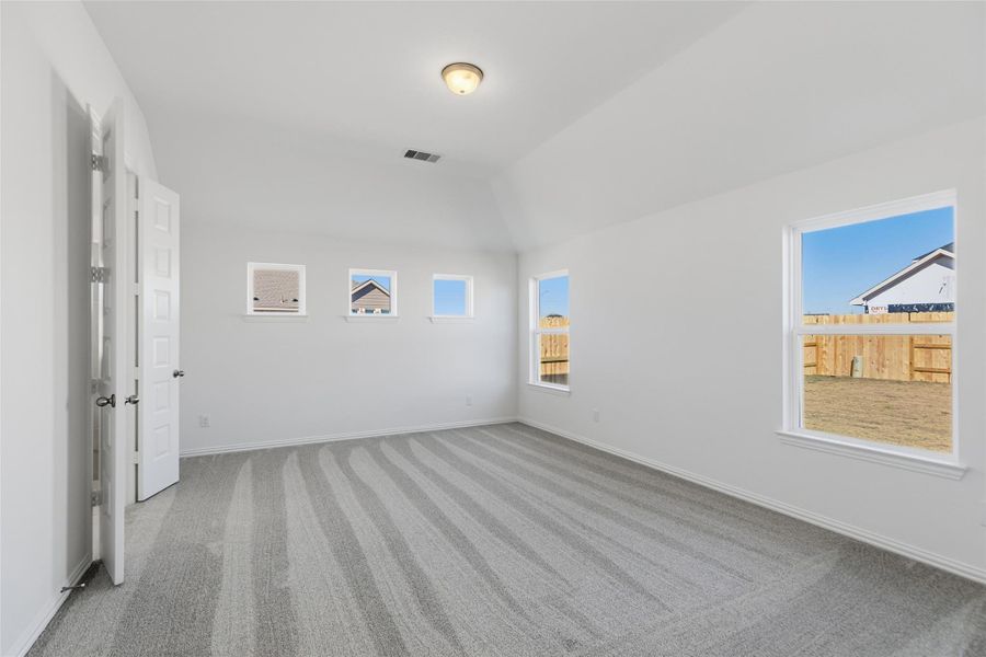Spacious, unfurnished interior of a new home in Wildrye, Waller (Image 24).