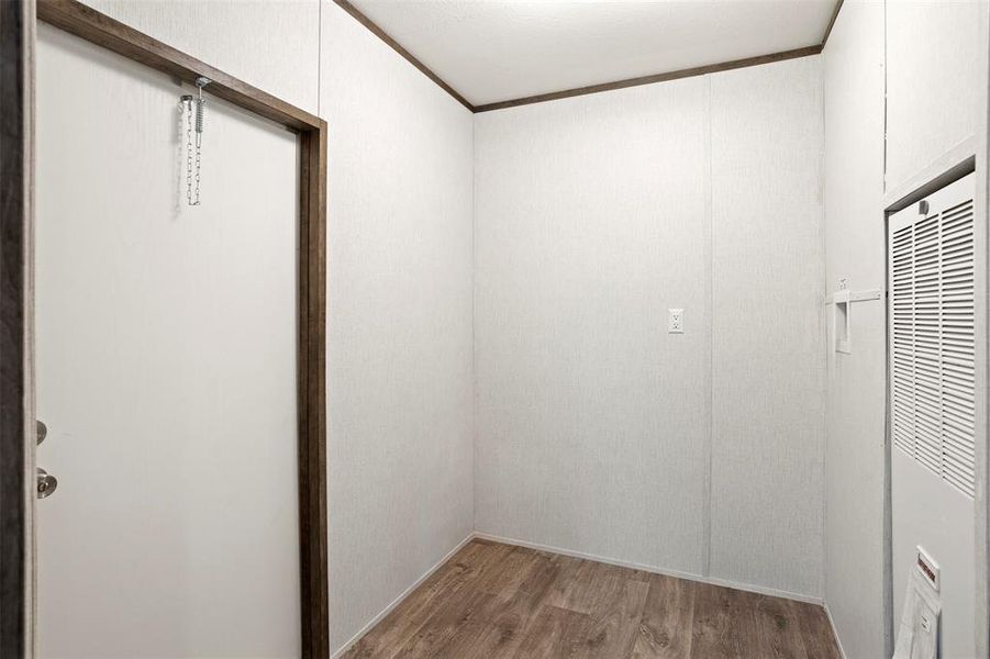 Spacious, unfurnished interior of a new home in , Alvarado (Image 19).