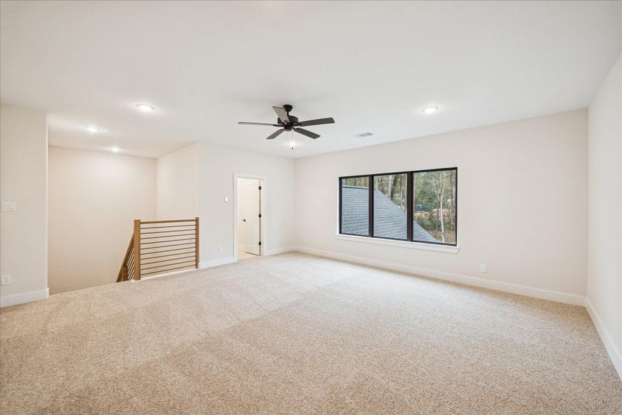 Spacious, unfurnished interior of a new home in , Huntsville (Image 28).