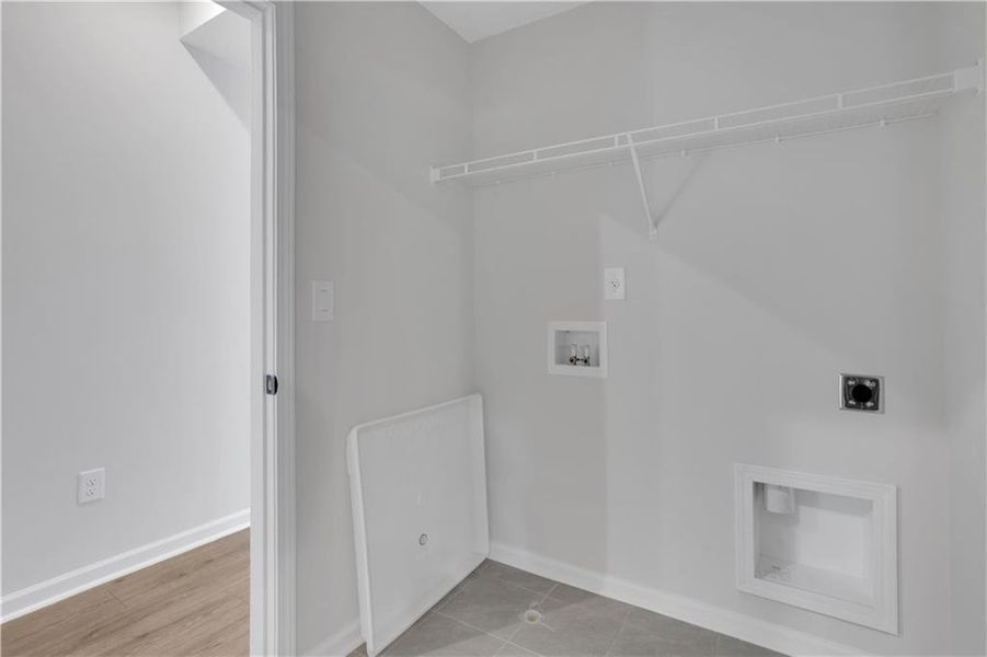 Spacious, unfurnished interior of a new home in The Paddocks at Doc Hughes, Buford (Image 46).