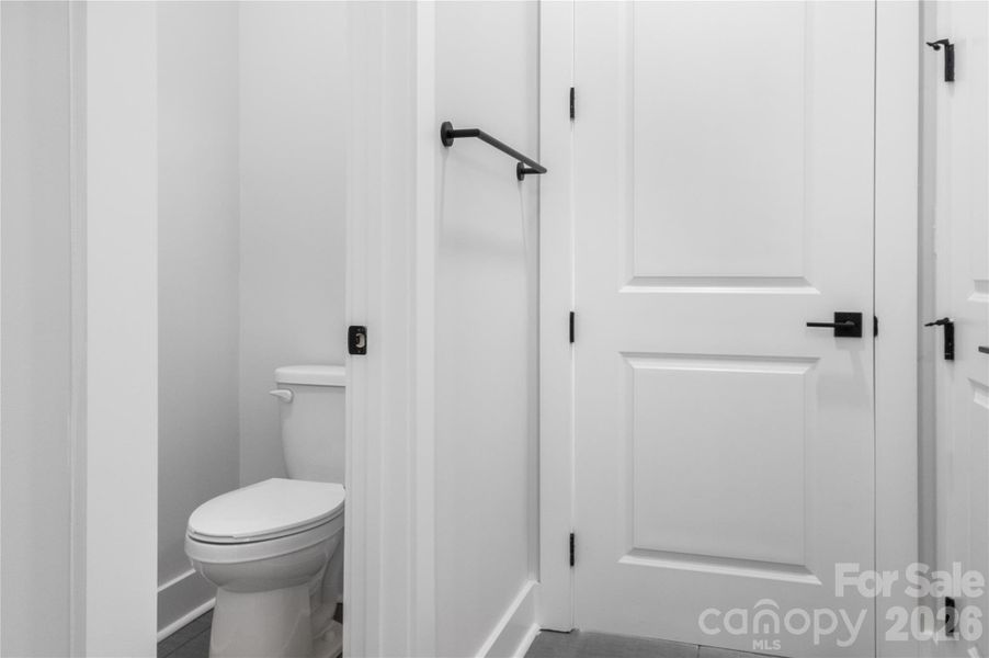 Image 47 of a home in .