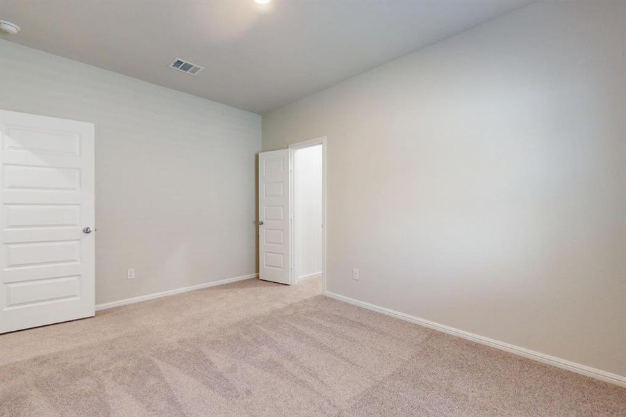Spacious, unfurnished interior of a new home in ValleyBrooke, Mesquite (Image 33). Spacious, unfurnished interior of a new home in ValleyBrooke, Mesquite (Image 33).