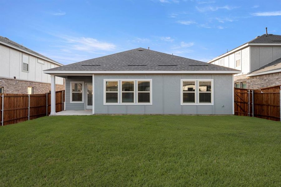 26. 2404 Overlook - Back