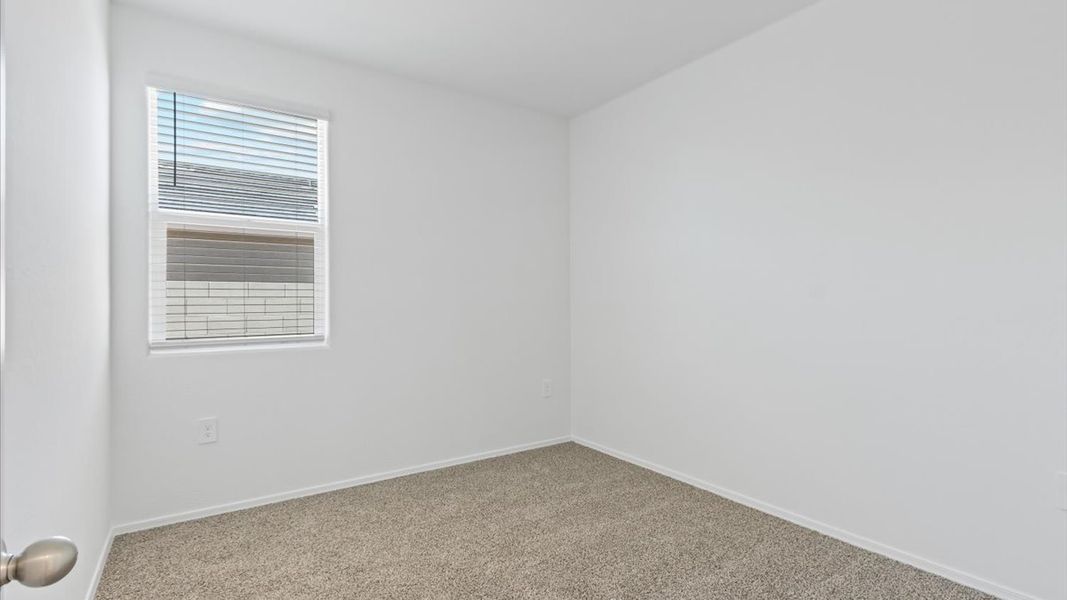 Spacious, unfurnished interior of a new home in Radiance at Superstition Vistas, Apache Junction (Image 21).