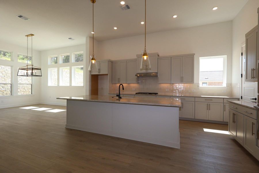 Dining Area - Kitchen Dining Area - Kitchen