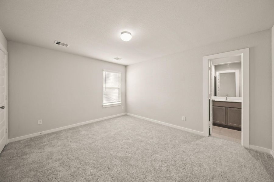 Spacious, unfurnished interior of a new home in Beacon Hill, Waller (Image 12). Spacious, unfurnished interior of a new home in Beacon Hill, Waller (Image 12).