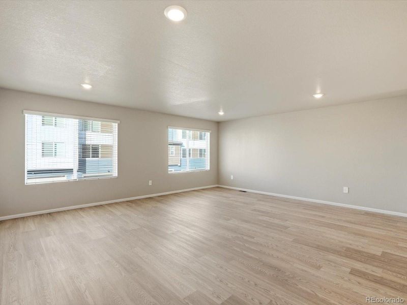 Spacious, unfurnished interior of a new home in Three Hills, Morrison (Image 22).