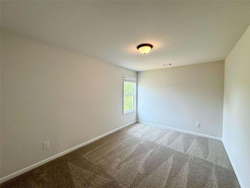 Spacious, unfurnished interior of a new home in , Lula (Image 27).