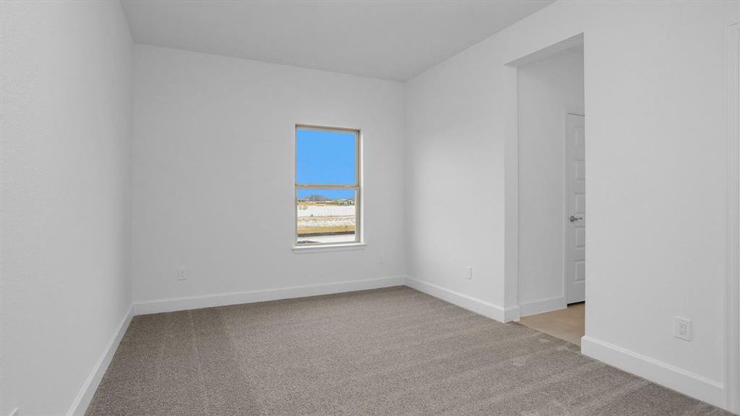 Spacious, unfurnished interior of a new home in Valencia 70', Manvel (Image 10).