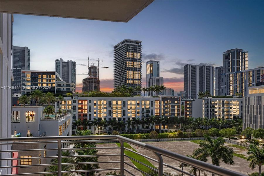Condo located in Miami, FL showcasing its design and architecture (Image 24). Condo located in Miami, FL showcasing its design and architecture (Image 24).