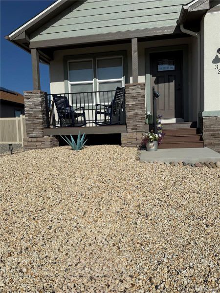 Exterior details and patio area of a home in , Florence (Image 20).