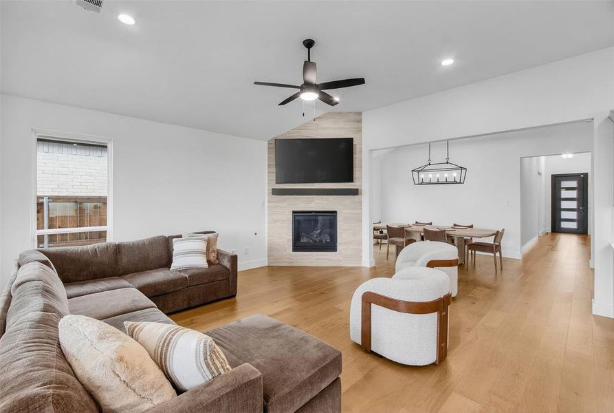 Furnished interior view inside a new home in Ten Mile Creek, Celina (Image 25).