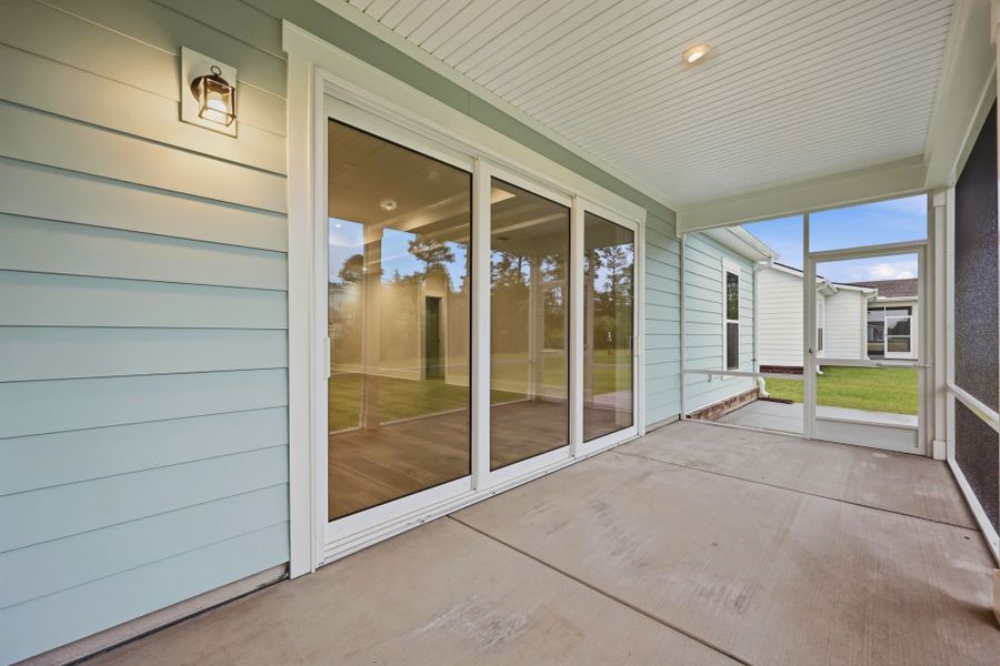 Exterior details and patio area of a home in Indigo Bay, Myrtle Beach (Image 4).