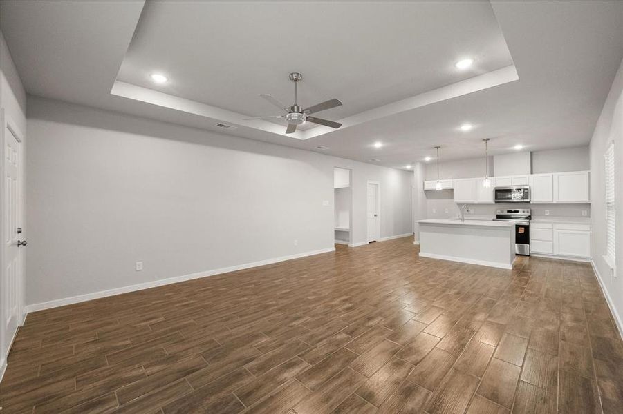 Spacious, unfurnished interior of a new home in , Corsicana (Image 30).