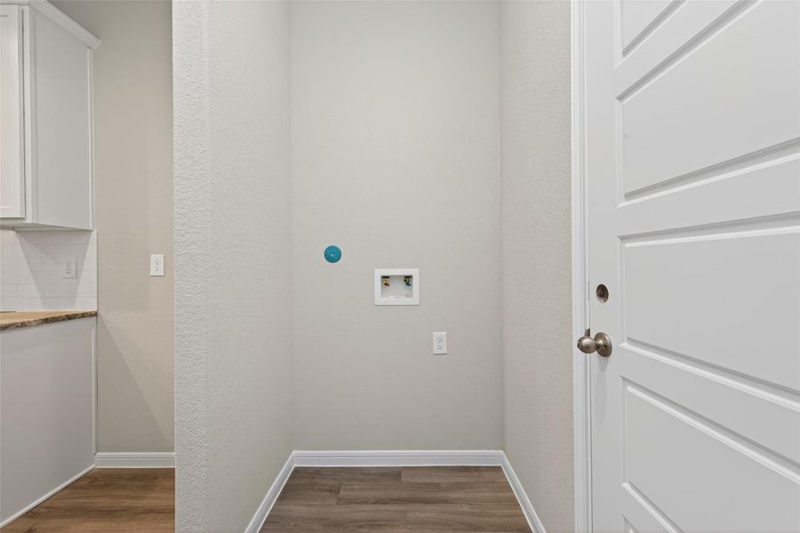 Spacious, unfurnished interior of a new home in Woodland Lakes, Houston (Image 34).