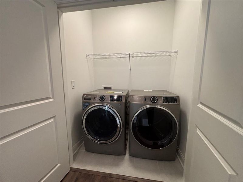 Close-up of interior finishes inside a home in Brackley Townhomes, Cumming (Image 20). Close-up of interior finishes inside a home in Brackley Townhomes, Cumming (Image 20).
