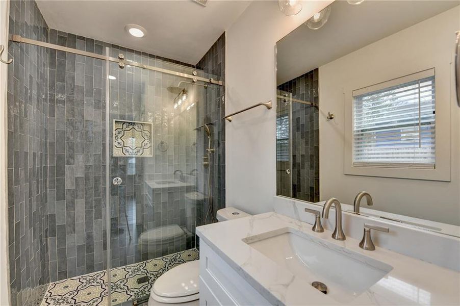 Furnished interior view inside a new home in , Decatur (Image 9).