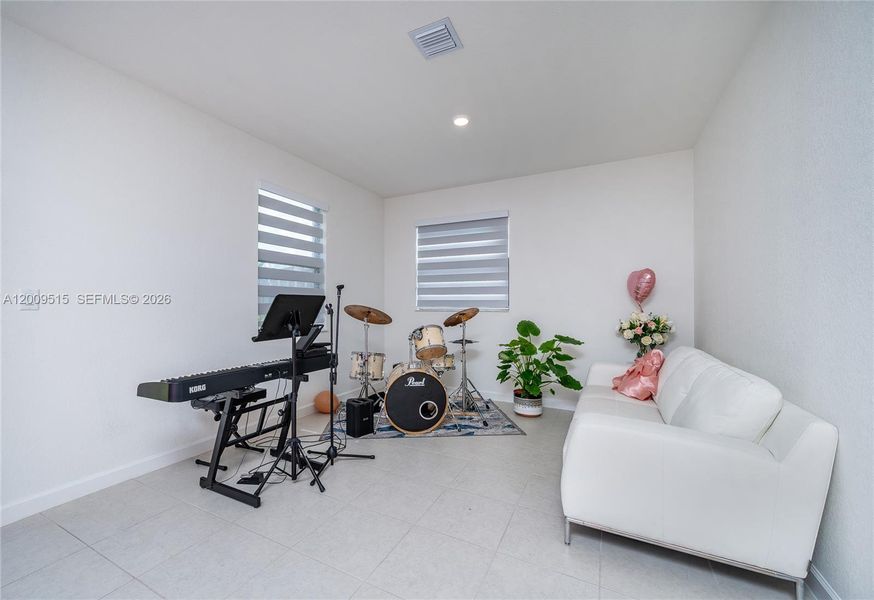 Furnished interior view inside a new home in , Homestead (Image 16).