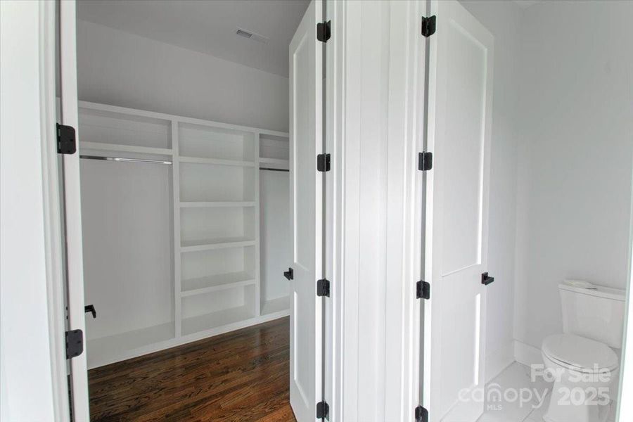 Image 25 of a home in .