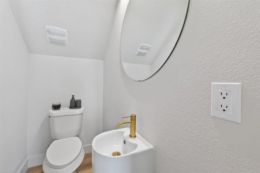 Furnished interior view inside a new home in , Houston (Image 23).