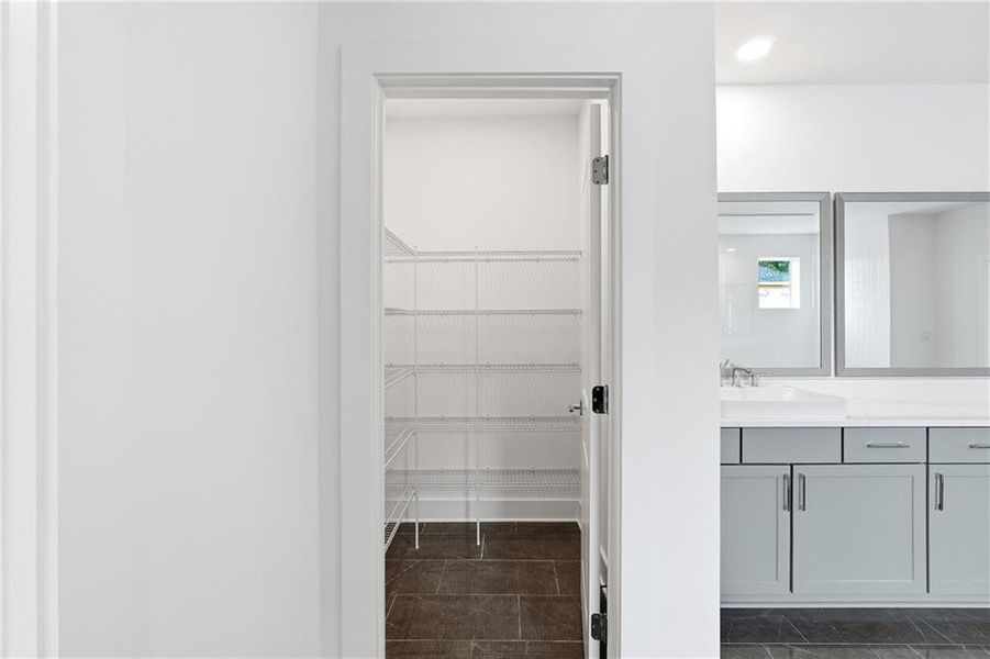 Image 84 of a home in .