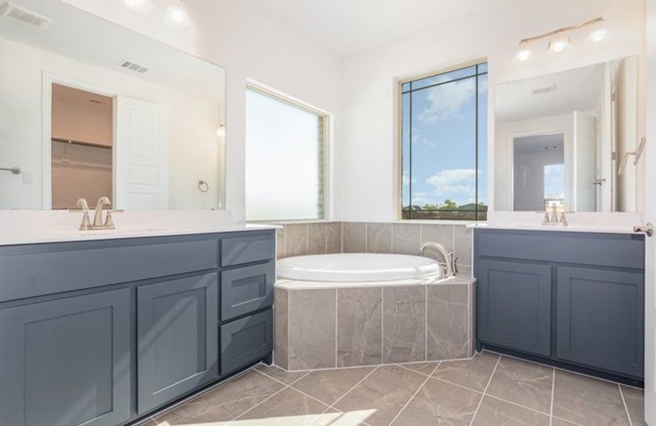 Representative furnished interior of a home built from the The Pine by Sumeer Homes in Stone Henge II, Sanger (Image 7). Representative furnished interior of a home built from the The Pine by Sumeer Homes in Stone Henge II, Sanger (Image 7).