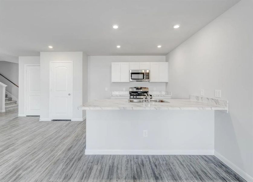 Furnished interior view inside a new home in Shirey Forest - Branches, Lufkin (Image 3).