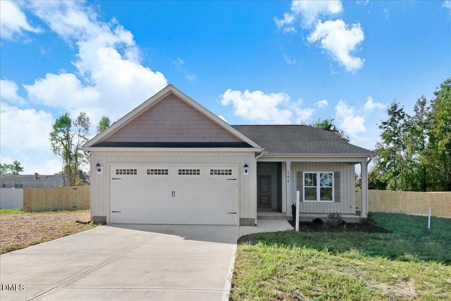 01-104 E Sillinger Dr-1