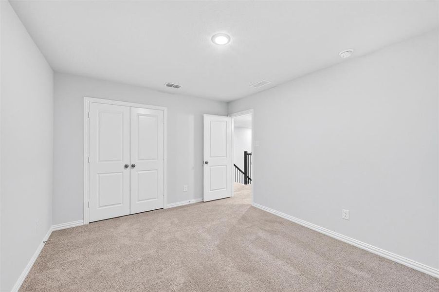 Spacious, unfurnished interior of a new home in Lily Creek at Sutton Fields, Aubrey (Image 38).