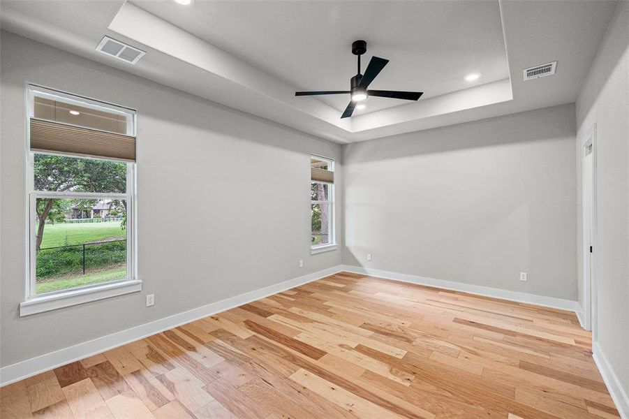 Spacious, unfurnished interior of a new home in , Granbury (Image 29). Spacious, unfurnished interior of a new home in , Granbury (Image 29).