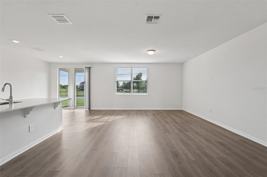 Spacious, unfurnished interior of a new home in The Meadow at Crossprairie, St. Cloud (Image 13).