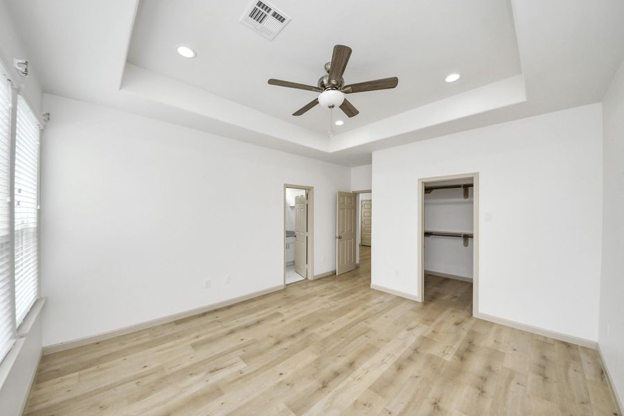 Image 18 of a home in .