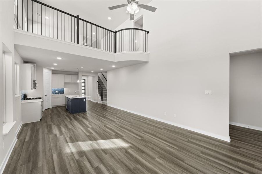 11_8921 Acorn- Living Room-1