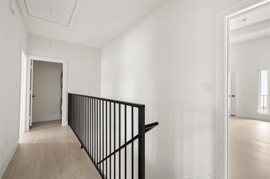 Spacious, unfurnished interior of a new home in , Houston (Image 25).