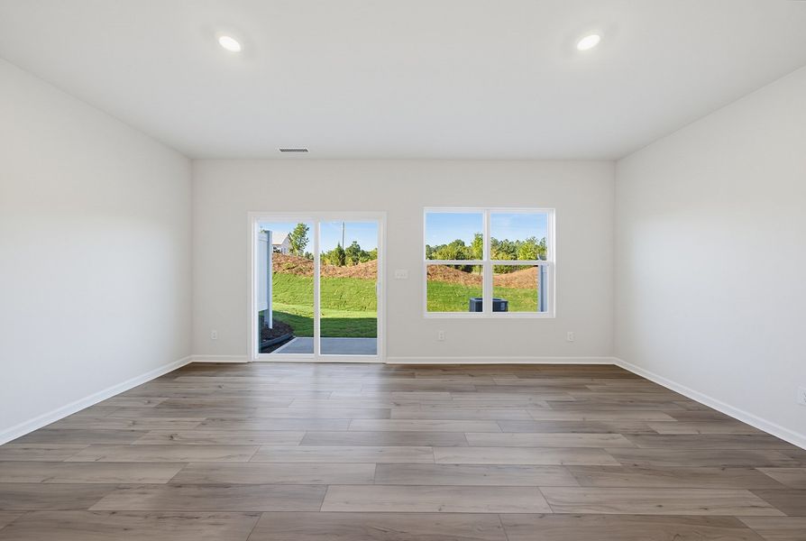 Spacious, unfurnished interior of a new home in Sweetbrier, Durham (Image 16).