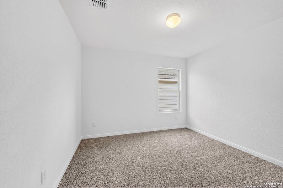 Spacious, unfurnished interior of a new home in Paloma Park, Converse (Image 18).