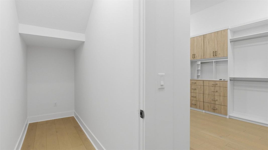 Spacious, unfurnished interior of a new home in Artistry Palm Beach, Palm Beach Gardens (Image 23). Spacious, unfurnished interior of a new home in Artistry Palm Beach, Palm Beach Gardens (Image 23).