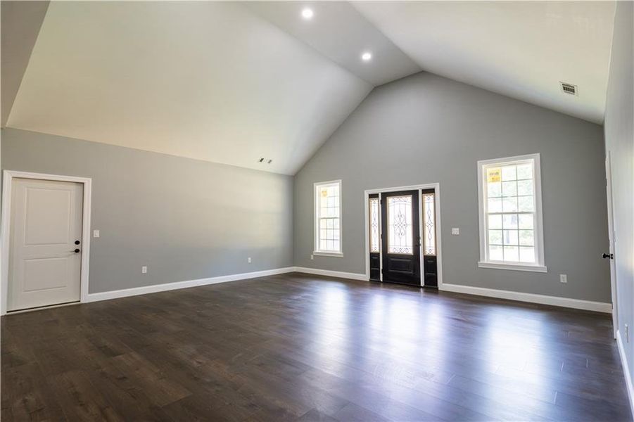 Spacious, unfurnished interior of a new home in , Rome (Image 14). Spacious, unfurnished interior of a new home in , Rome (Image 14).