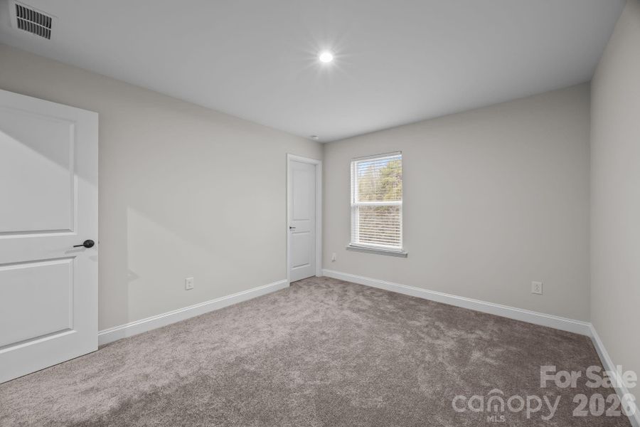 Spacious, unfurnished interior of a new home in Parkside Crossing, Charlotte (Image 39).