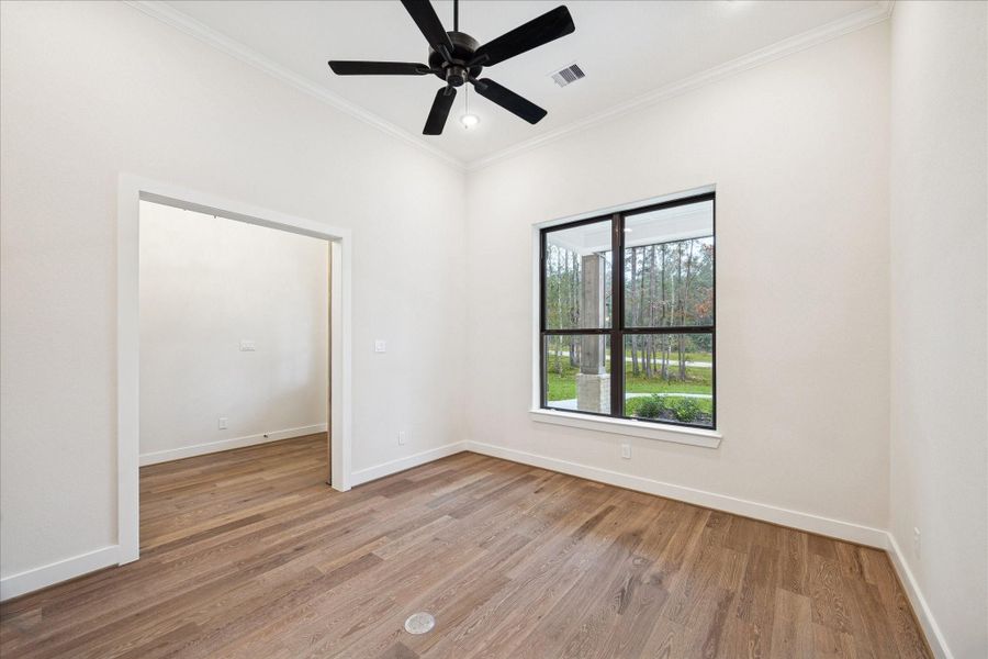 Spacious, unfurnished interior of a new home in , Huntsville (Image 35).