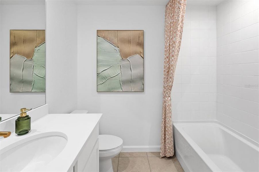 Furnished interior view inside a new home in Hickory Grove, Winter Springs (Image 13).