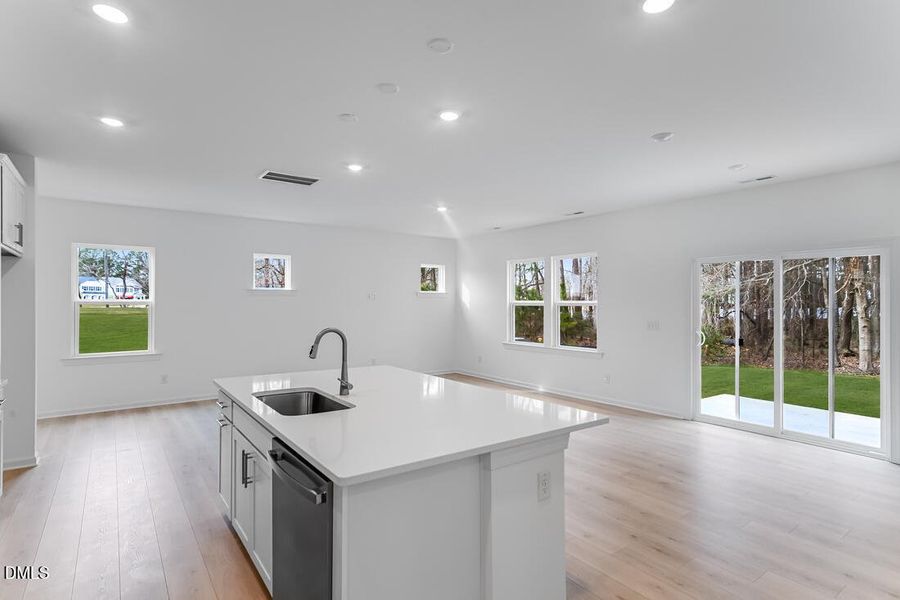 hj-nc-raleigh-eagle-trace-stella-lot-108