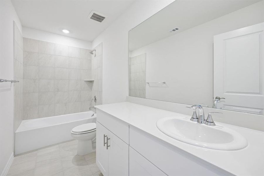 Photo is not of the actual home, but is an inspirational photo of builder’s model home and may depict options, furnishings, and/or decorator features that are not included. Photo is not of the actual home, but is an inspirational photo of builder’s model home and may depict options, furnishings, and/or decorator features that are not included.