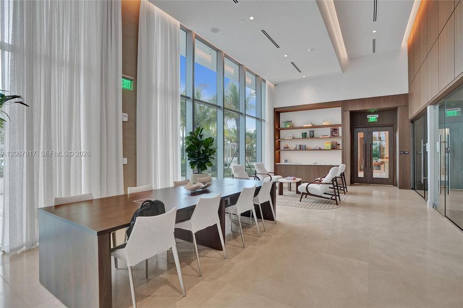 Community amenities in , North Miami (Image 41).