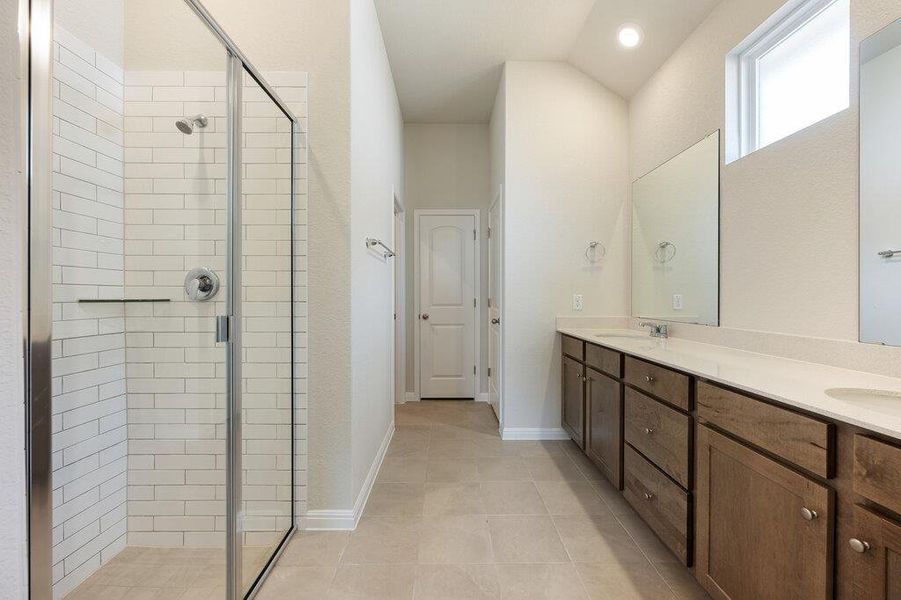 Furnished interior view inside a new home in La Cima, San Marcos (Image 19).