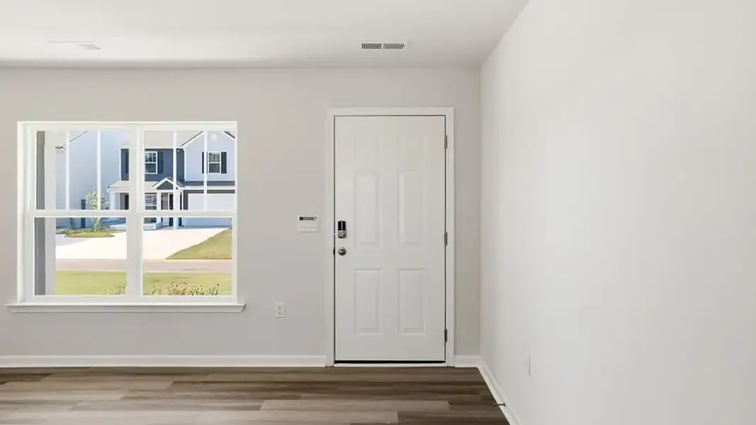 Spacious, unfurnished interior of a new home in Russell Place, Spartanburg (Image 17).